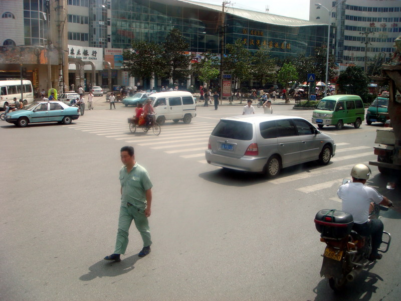 Image: /media/?path=/trips/2007-08-13 China/2007-08-22_Wuhan-Shanghai/20070822-135318-0-Joe.jpg